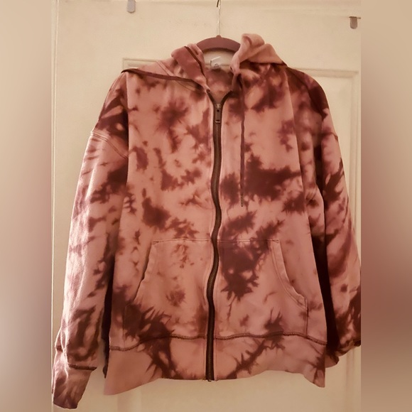 Old Navy Tops - 2/$10💕Old Navy TieDye Hoodie